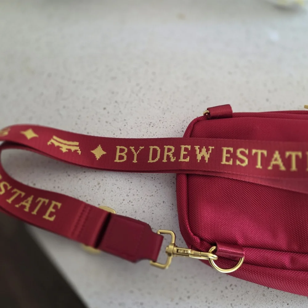 NWOT Drew Estate cross body bag and or messenger bag or purse by Daley’s RARE!! - Picture 6 of 6